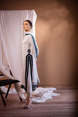 Amira