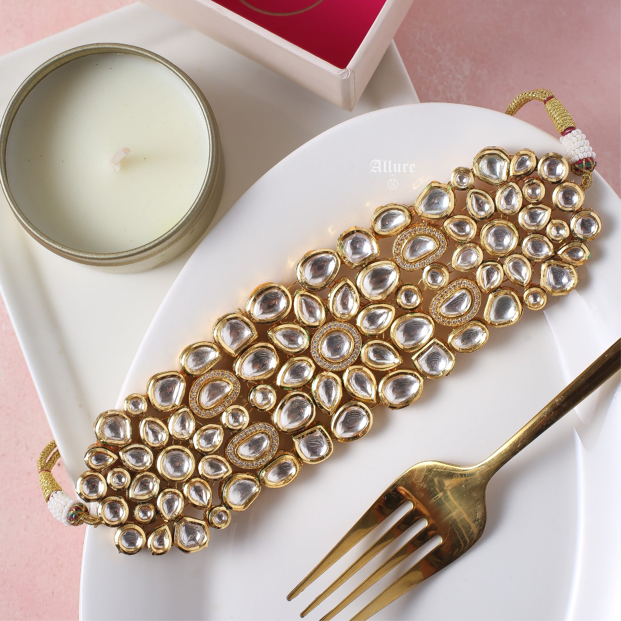 Ruhina Choker