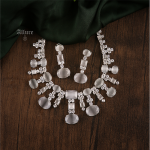 Naghmeh Set