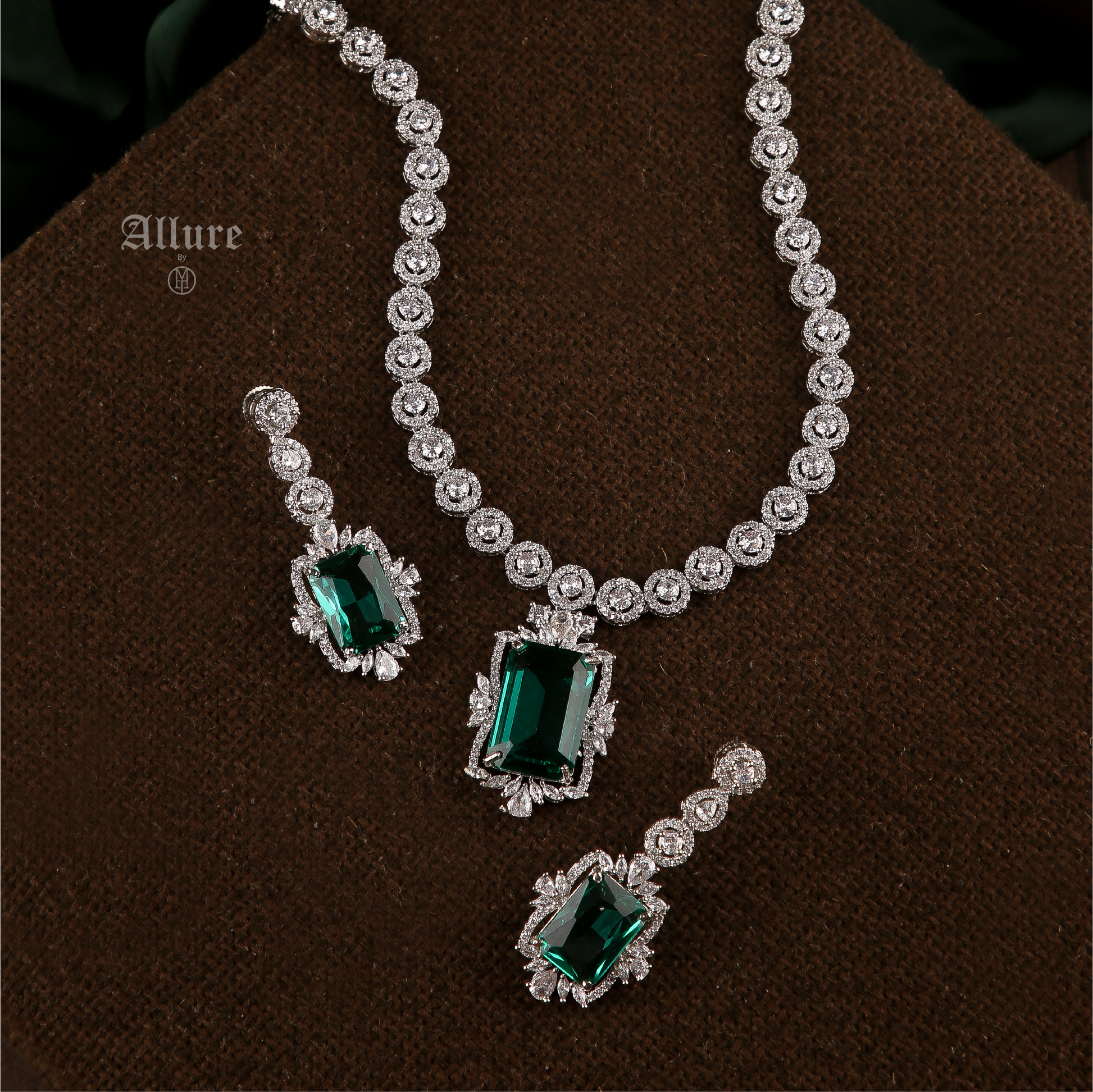 Monireh Set