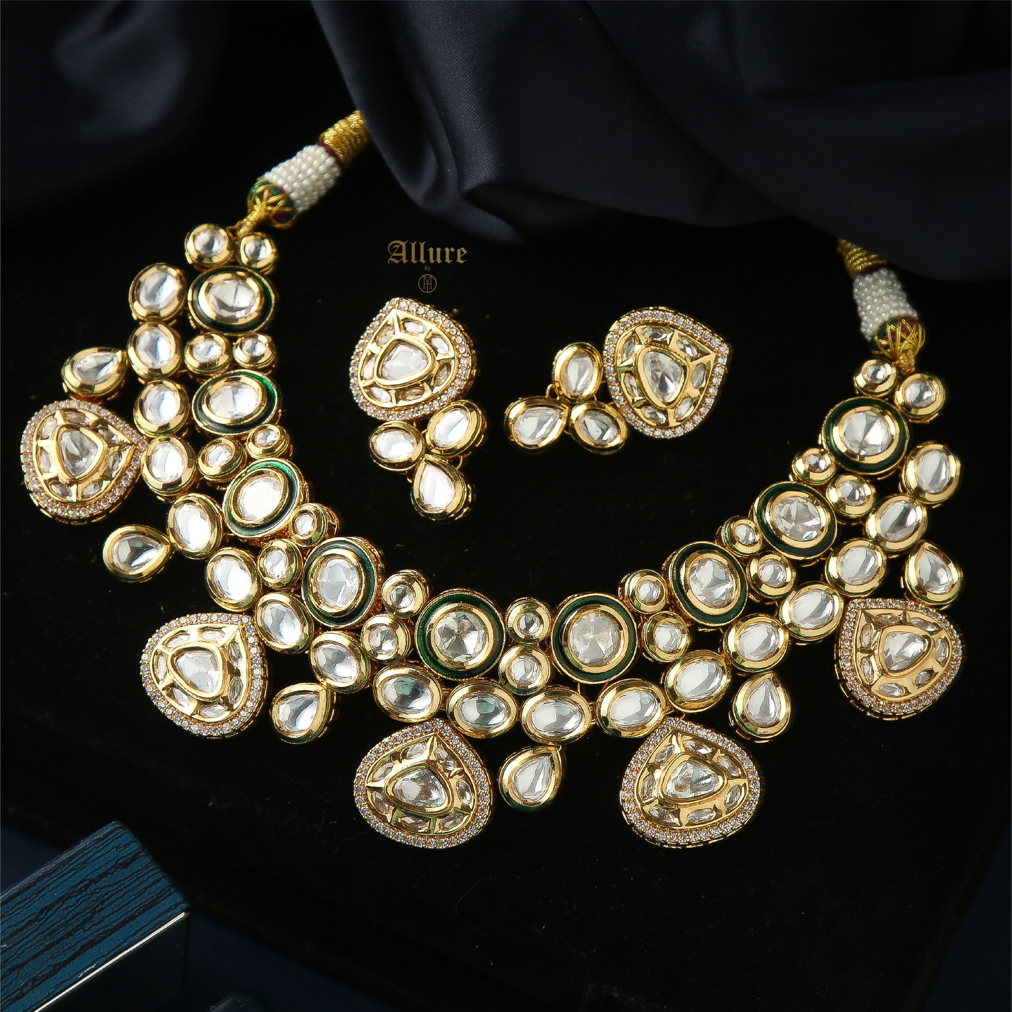 Almas Set