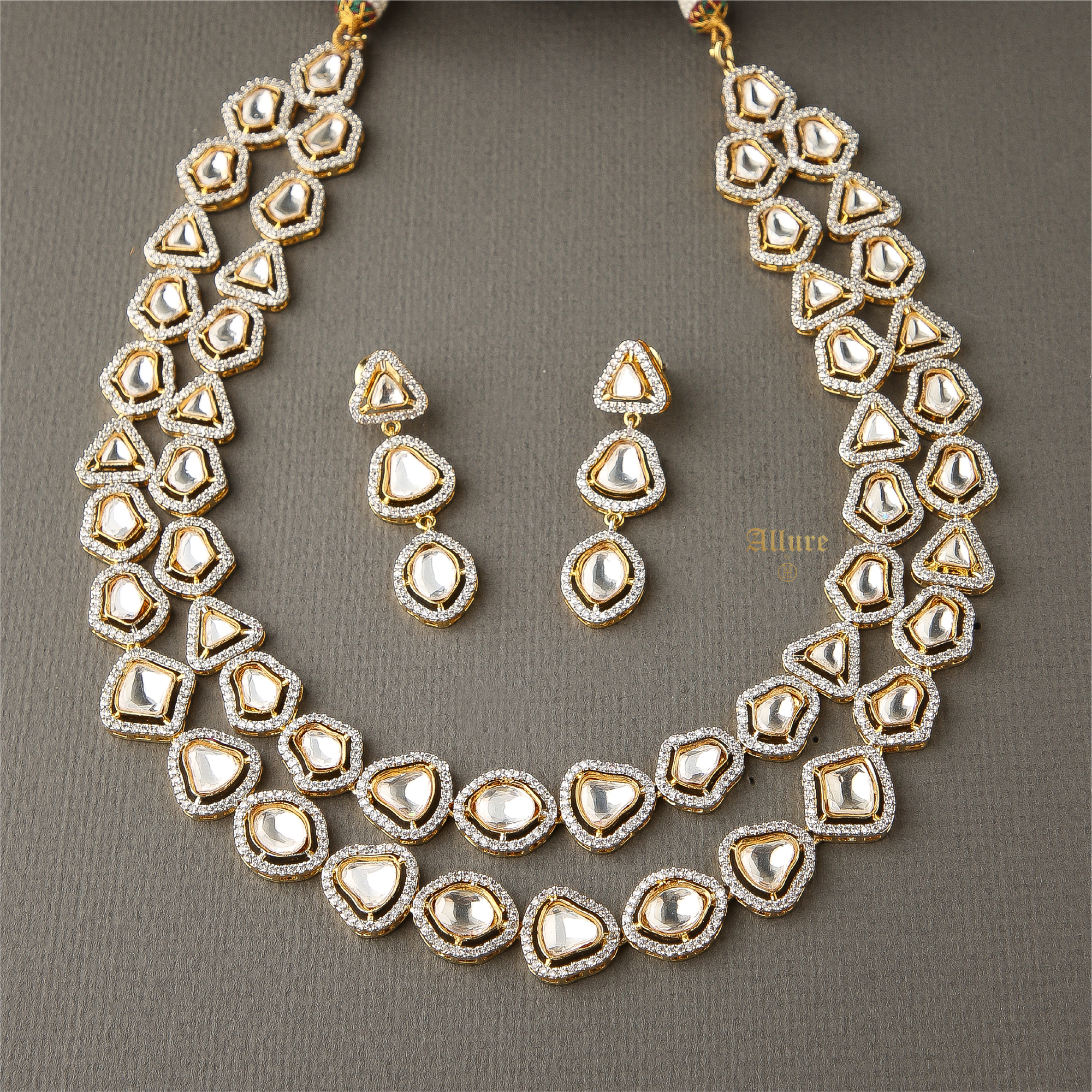 Zohra Set