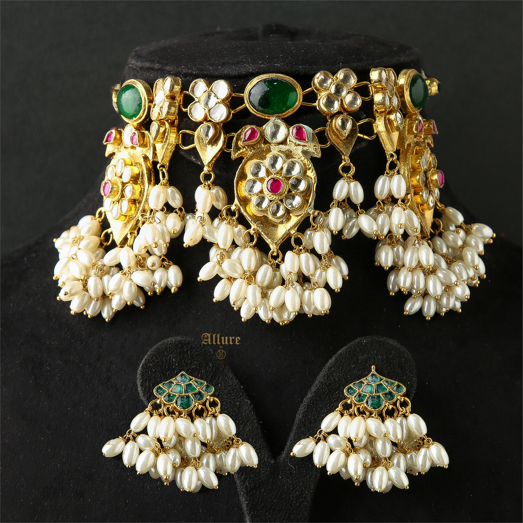 Aara Set