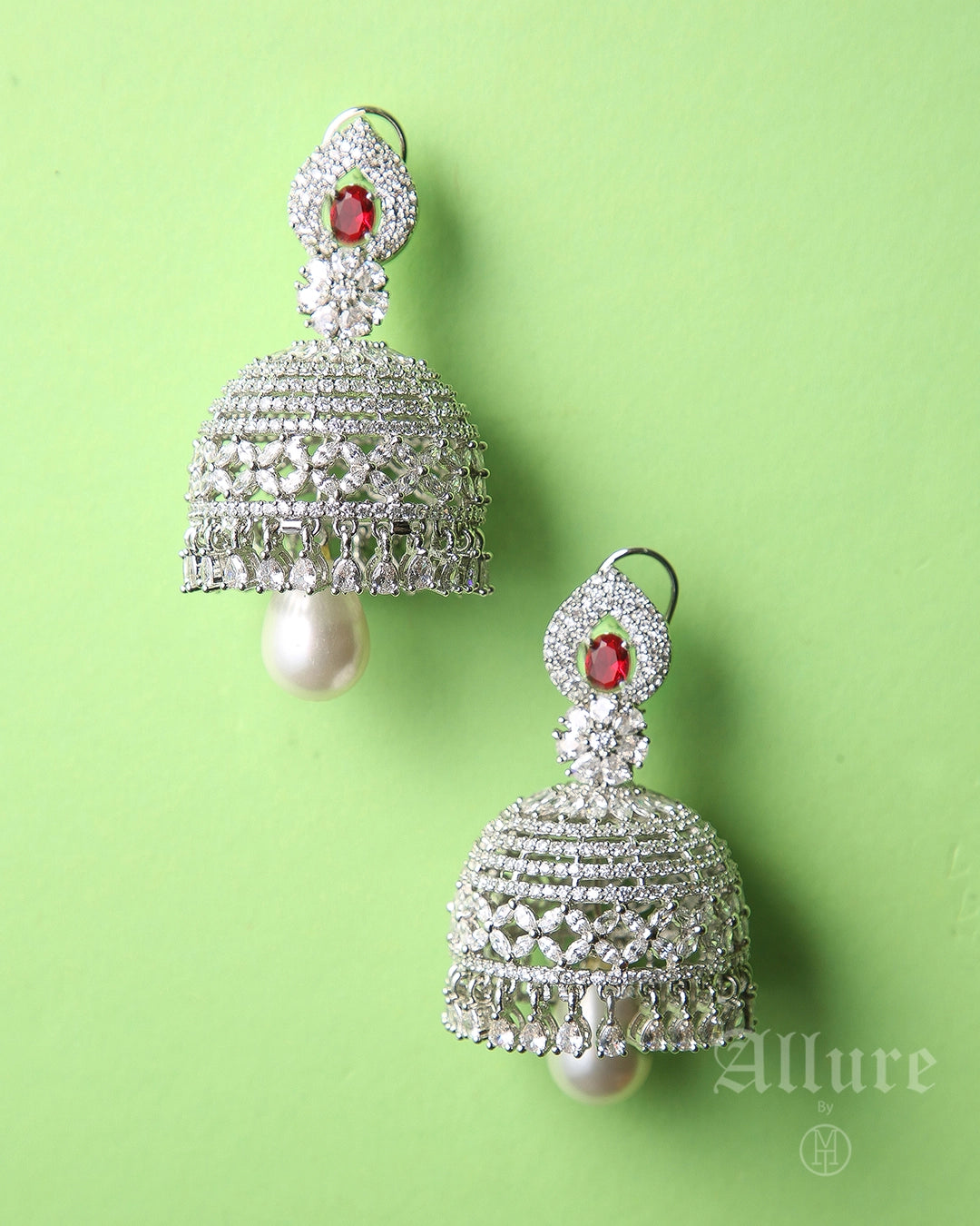 Heirloom Noor