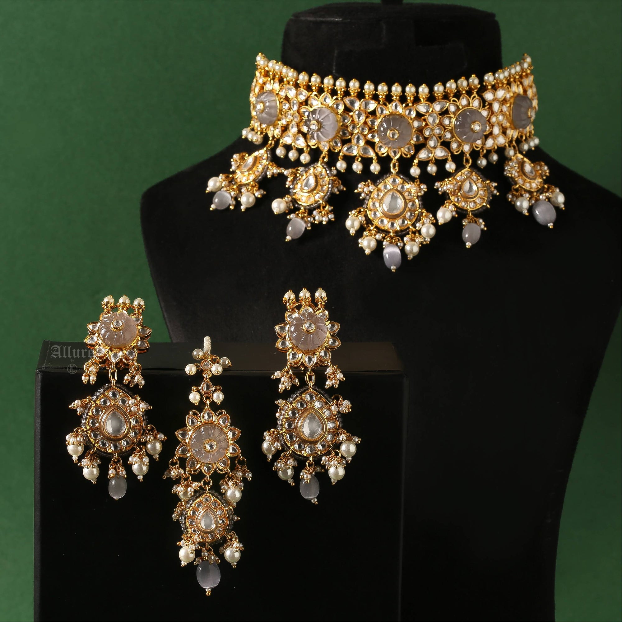 Bareera Choker Set