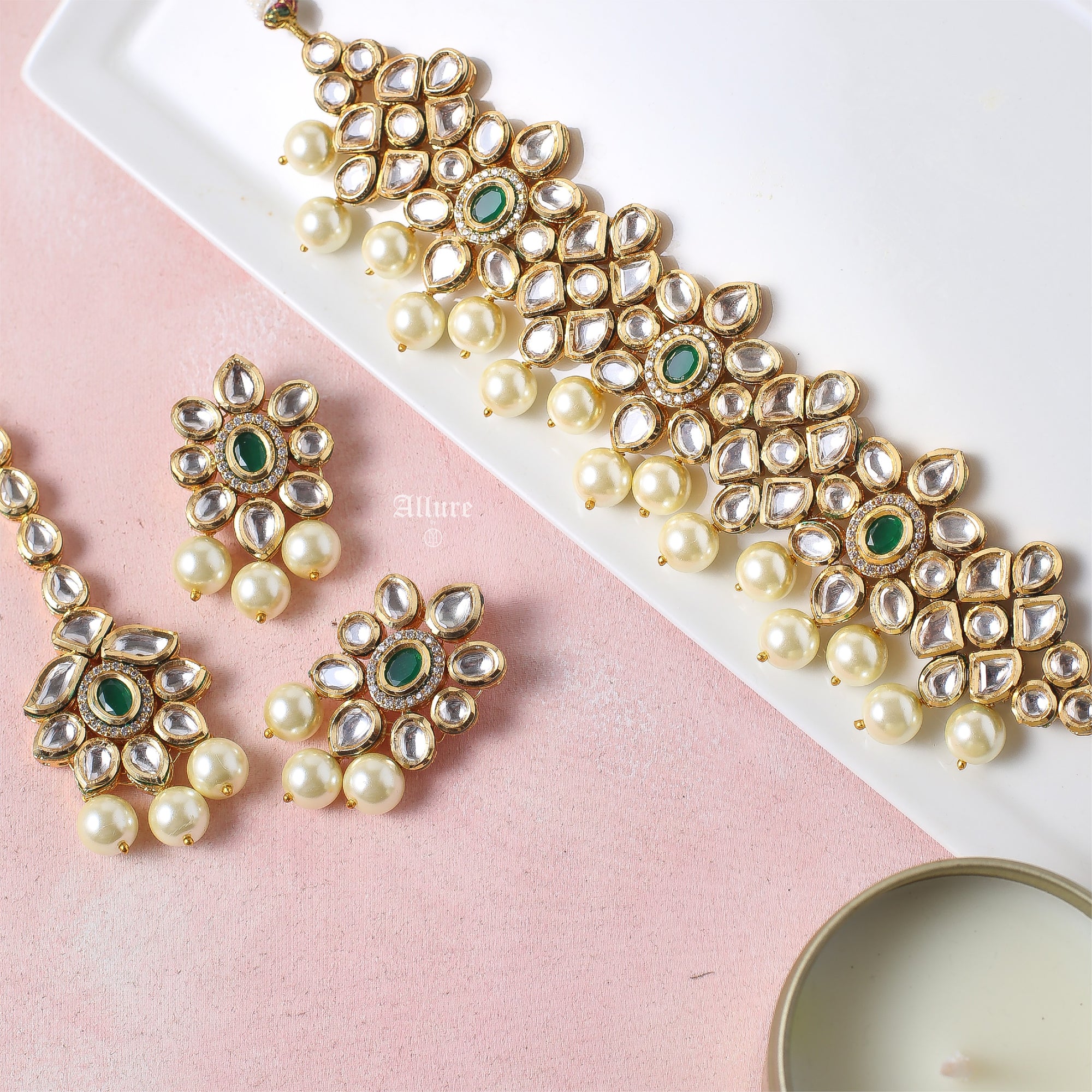Hareem Choker