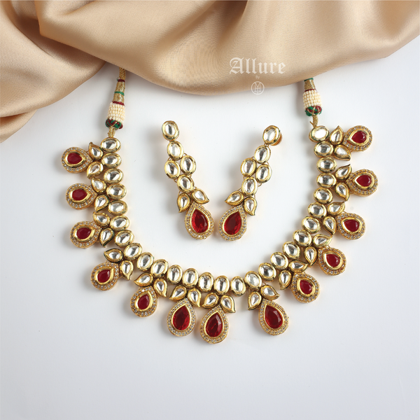Amrita Necklace Set