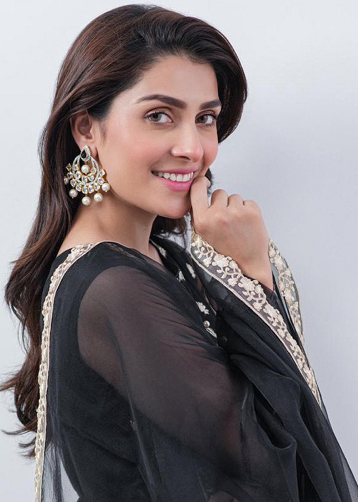 Ayeza Khan