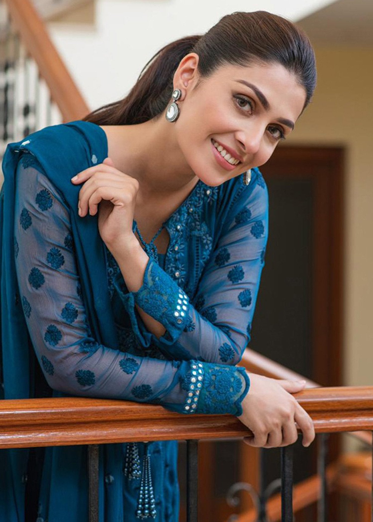 Ayeza Khan