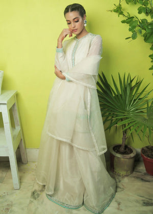 Iqra Aziz