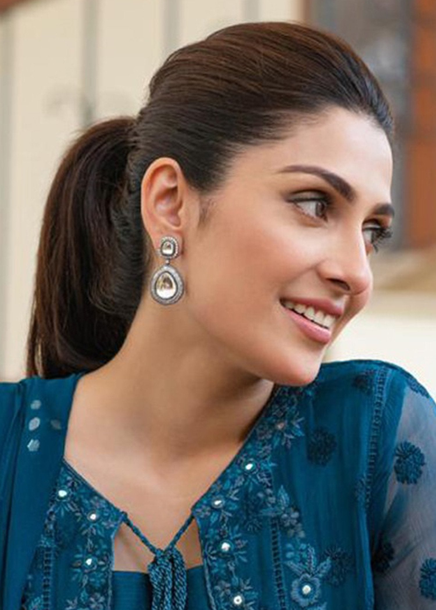 Ayeza Khan
