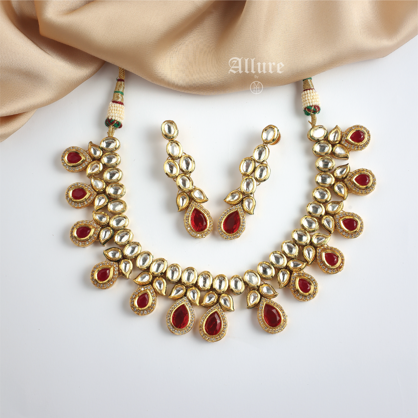 Amrita Necklace Set